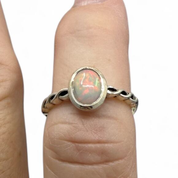 Oval Ethiopian Opal Ring 925 Sterling Silver Size 7 Handmade - Picture 5 of 6